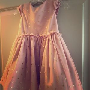 Blush tulle, gold foil stars ✨ 🎀